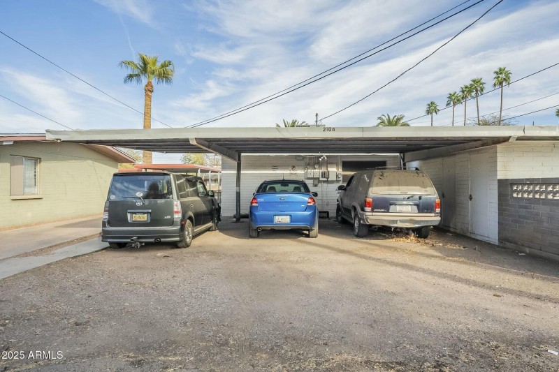 Car port 1 per unit