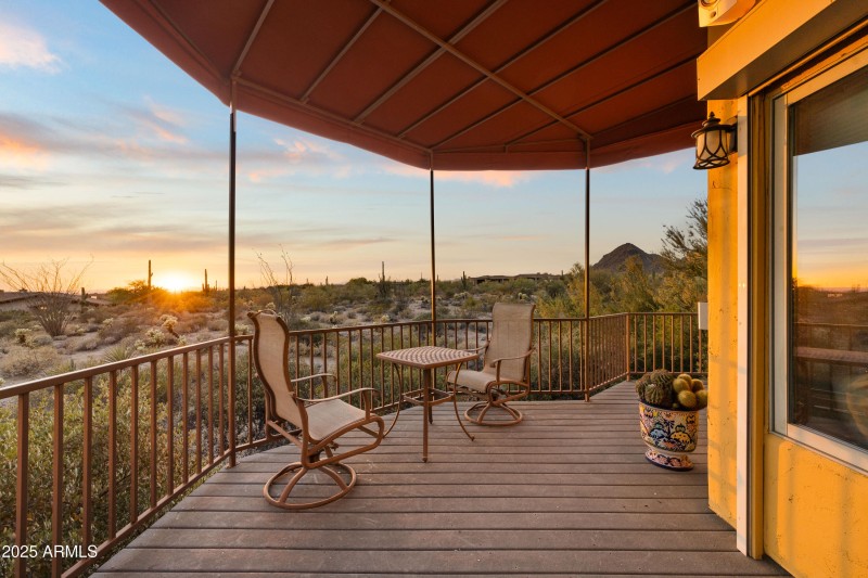 Master Bedroom Wrap Around Patio