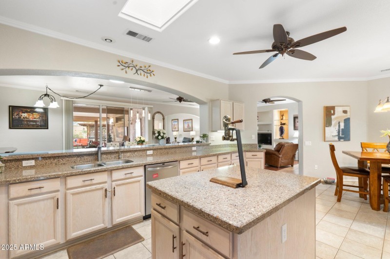 19-web-or-mls-PML05528