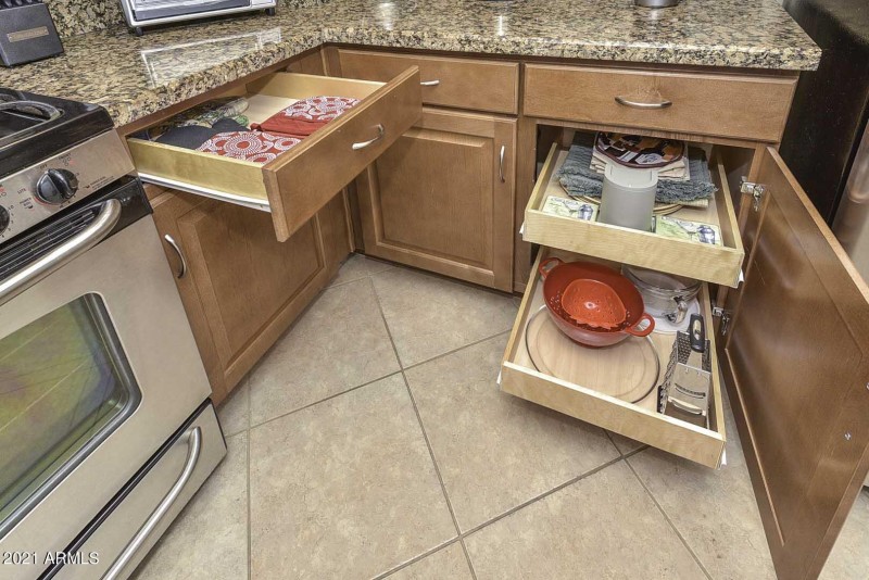 Kitchen-Fully Stocked2