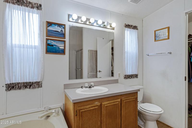 15-Ensuite Bathroom
