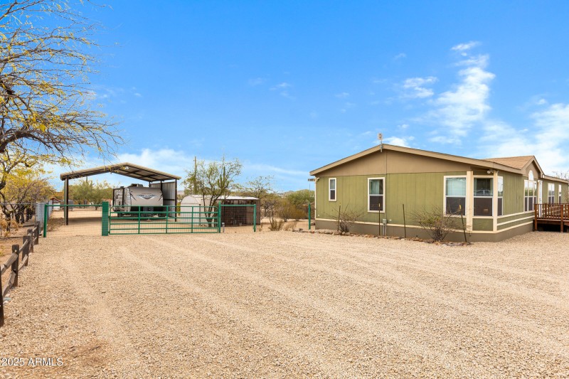 41-House and RV Parking