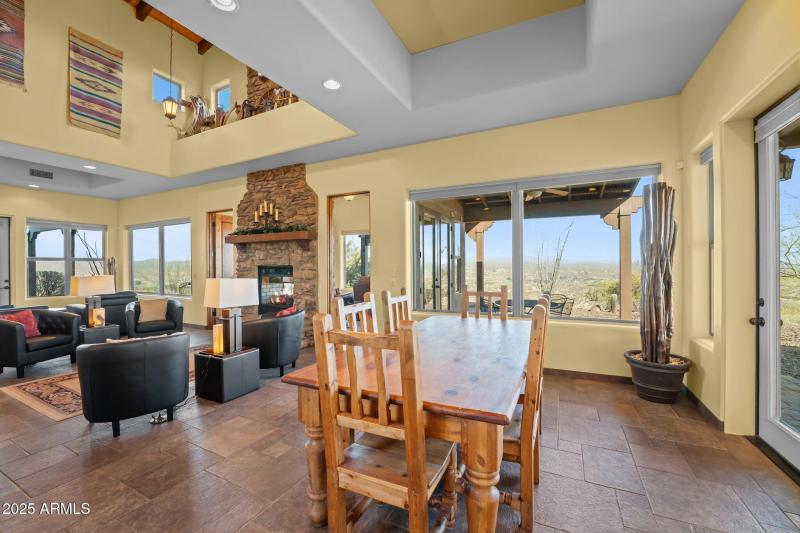 Dining area, amazing views