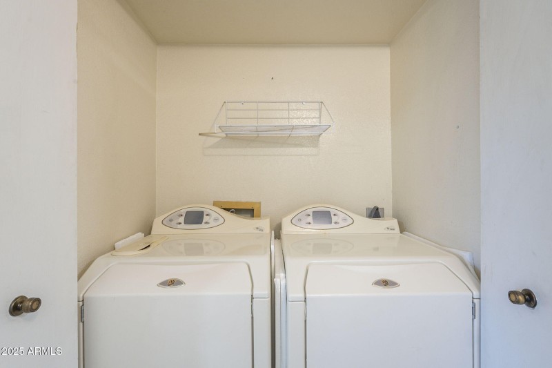 Hallway washer/dryer