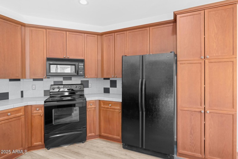 13587 W Cypress St-large-015-055-13587 W