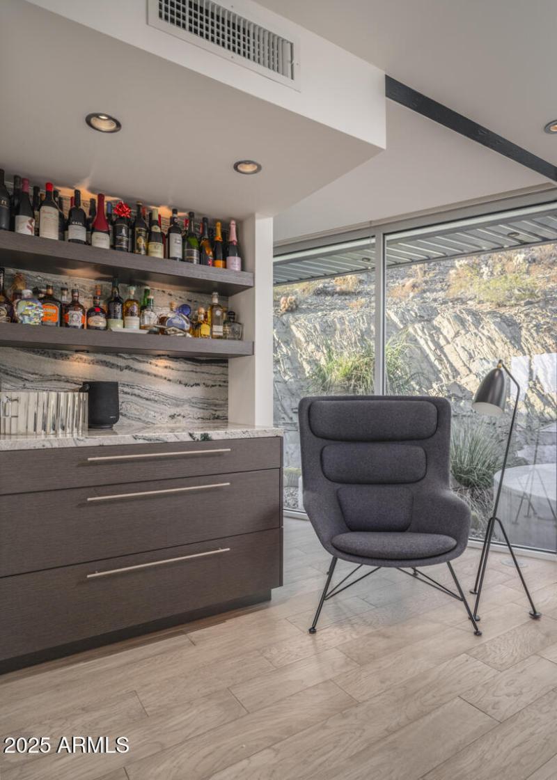 Listings_1340_E_LasPalmaritasDr_Images-4