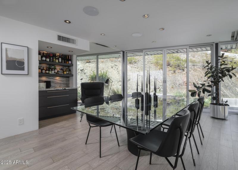 Listings_1340_E_LasPalmaritasDr_Images-5