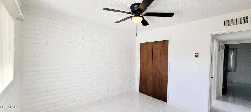 1002 East Mescal Drive