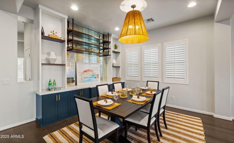 Dining room with Built-ins