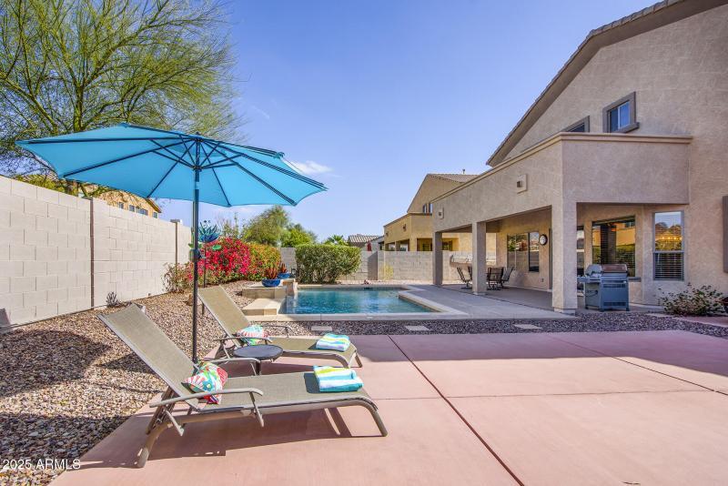 Relax gazing at your Pool!