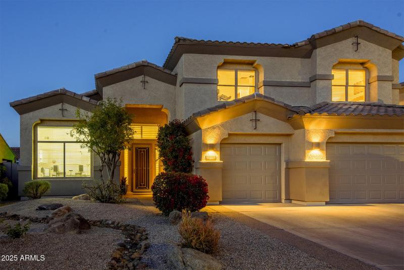 Nestled in Estrella's Pristine