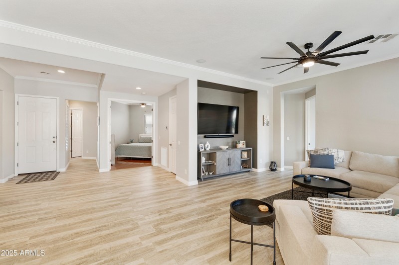 4214 E-008-040-pat-MLS_Size