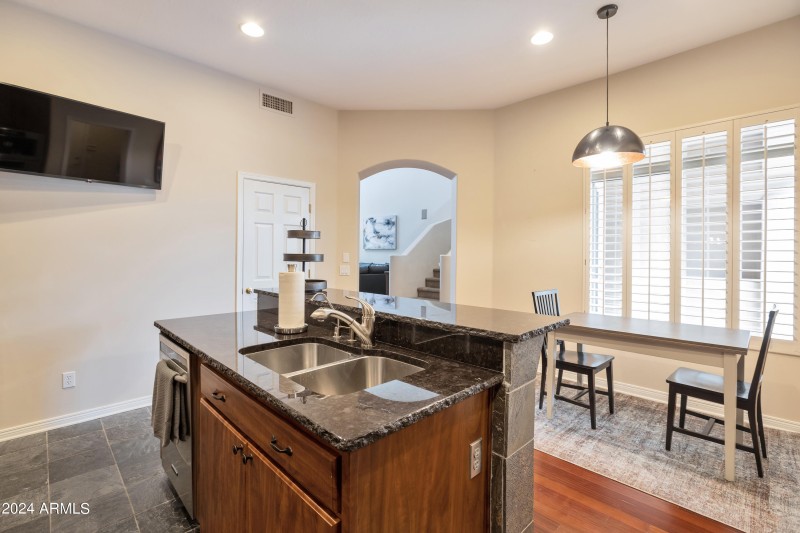 Kitchen island and breakfast nook