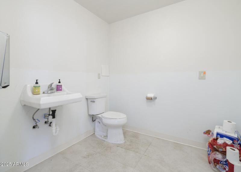 2619 N 3rd Street, Phx 85004