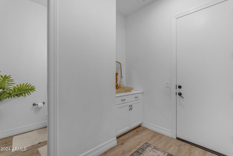 050_68-web-or-mls-68_082_a4m_sg_699