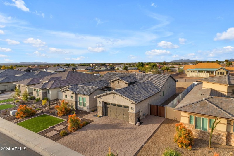 058_79-web-or-mls-79_201_a4m_sg_24