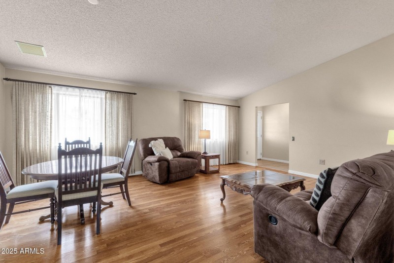 11-web-or-mls-13306-w-ballad-dr