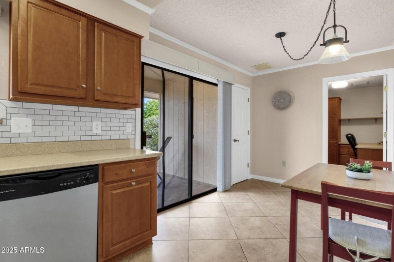 21-web-or-mls-13306-w-ballad-dr