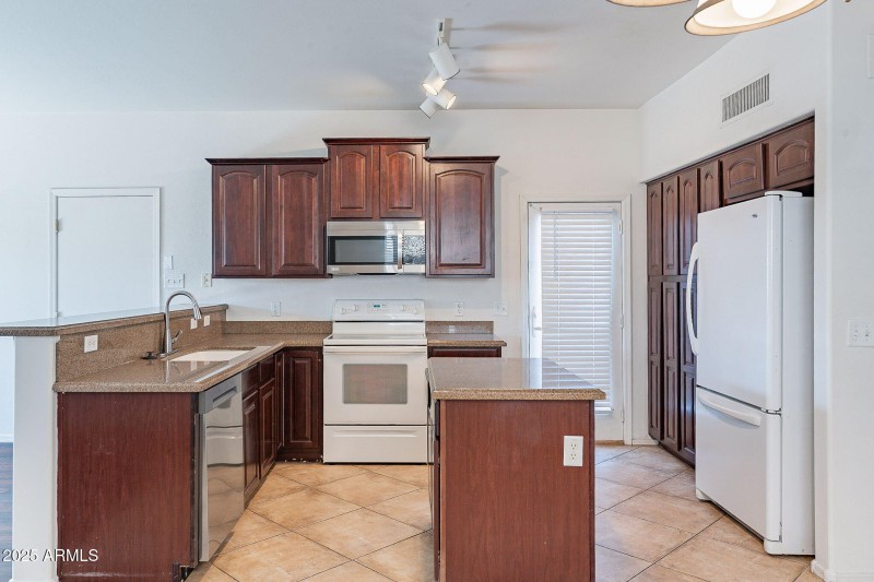 15-web-or-mls-30th-15