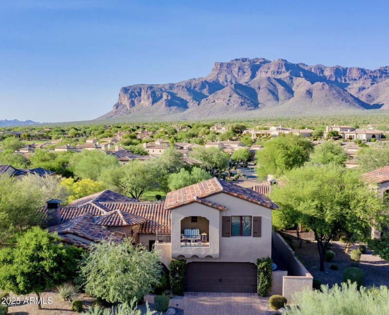 8286 Club Village Dr Aerial