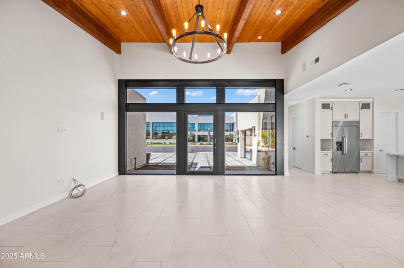 4409 N 32nd St, Phoenix, AZ 85018-19