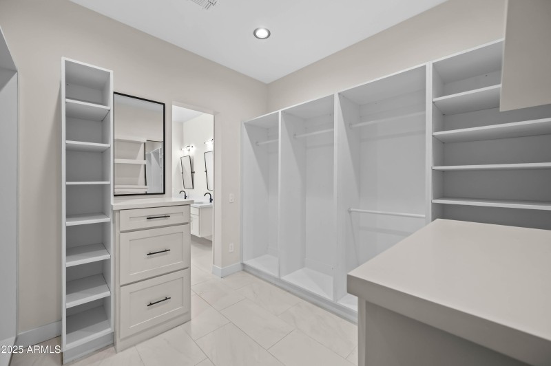 4409 N 32nd St, Phoenix, AZ 85018-46