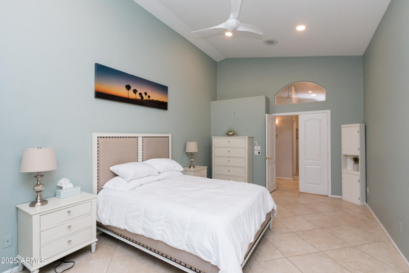 Kathleen-16417 S 2nd Pl-13