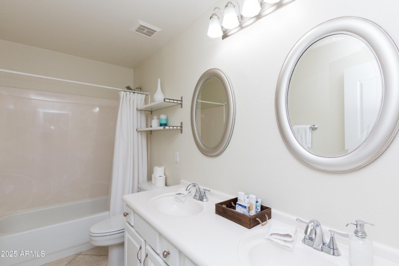 Kathleen-16417 S 2nd Pl-17