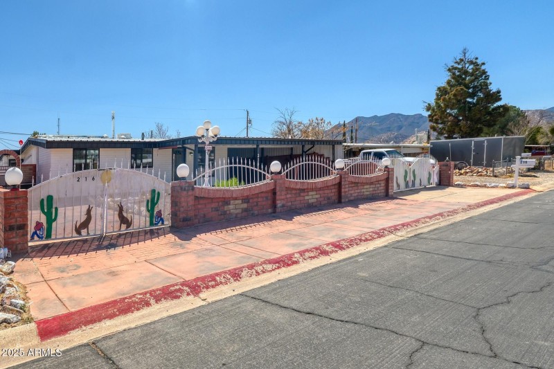 216 Peterson Street-061_0152