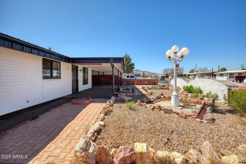 216 Peterson Street-061_0109