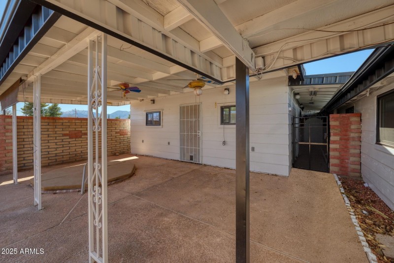 216 Peterson Street-061_0011