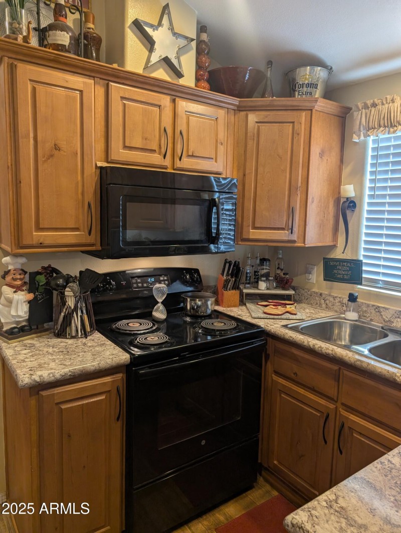 PXL_20250313_211036265.MP