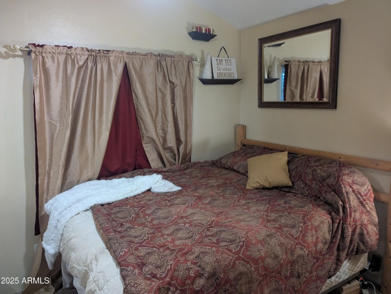 PXL_20250313_210937355.MP