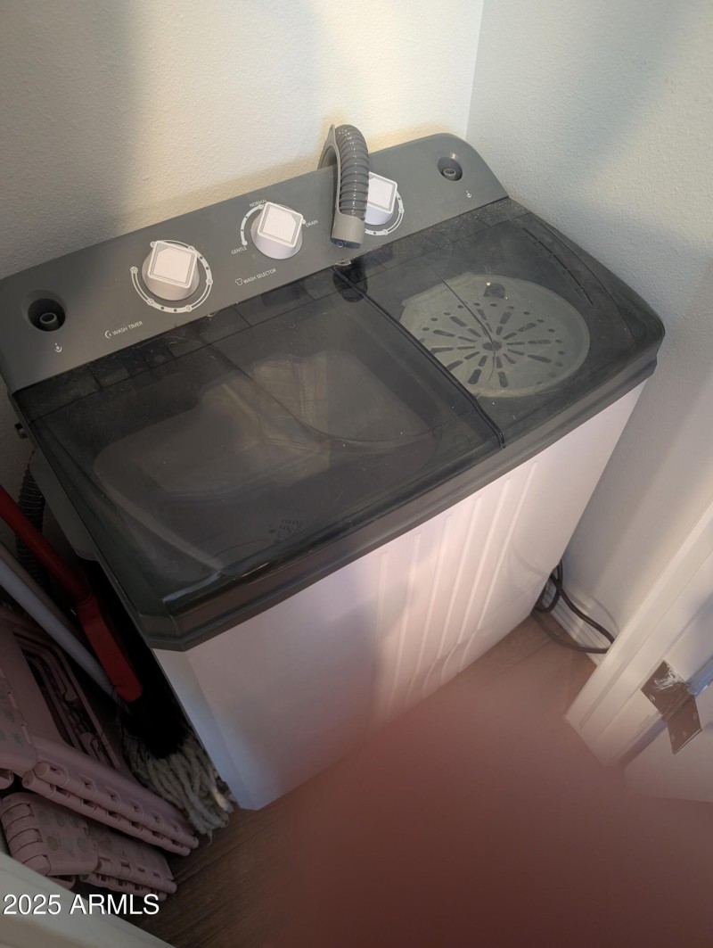 PXL_20250313_211916428.MP