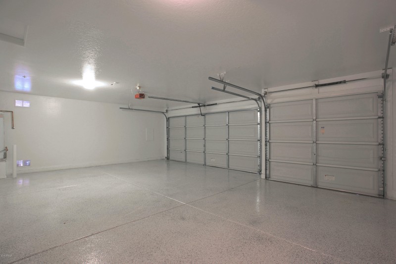 Phantom 3 car garage