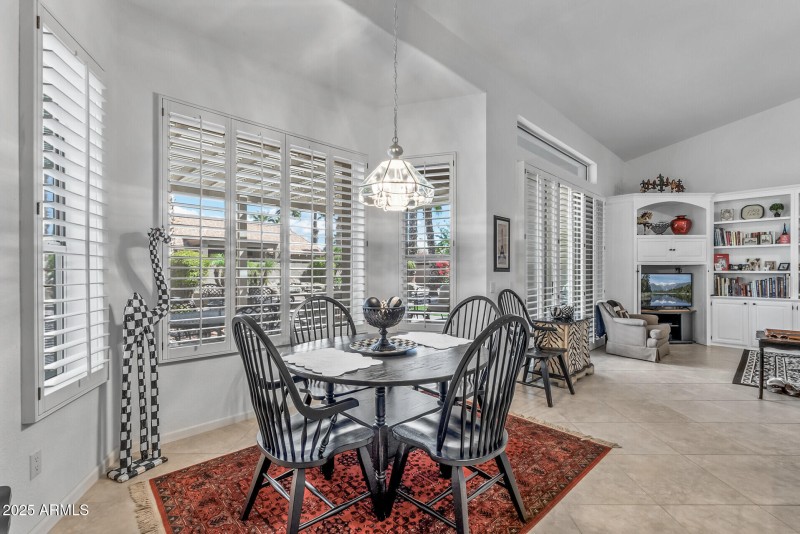 Bright kitchen eating area