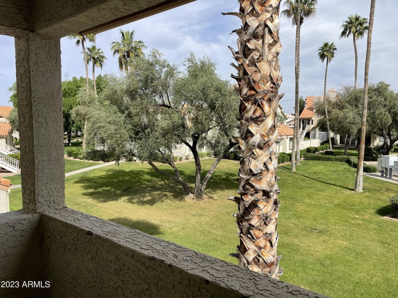 03 Close to Community Pool