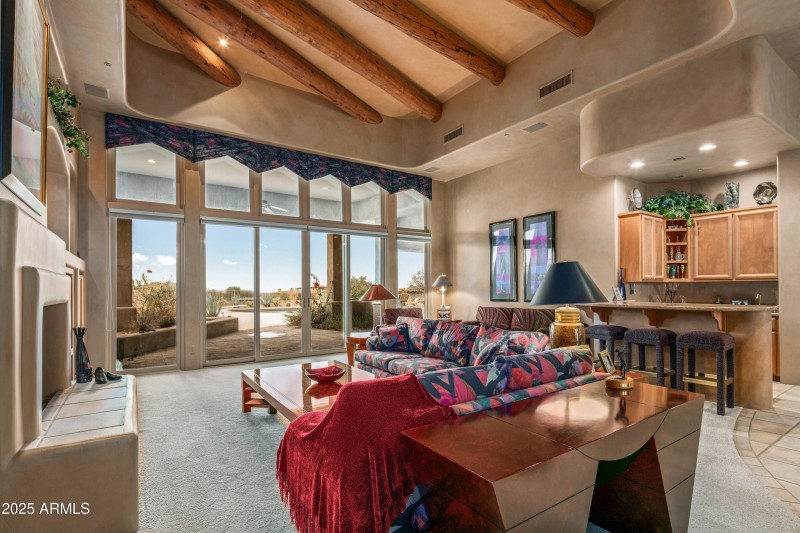 009_Living Room Grandeur