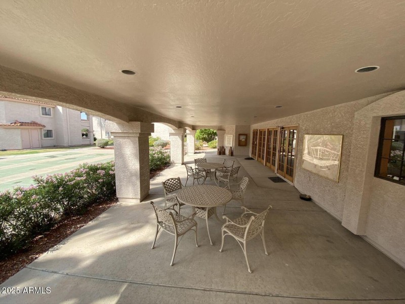 9151 W Greenway #212 Photo 19