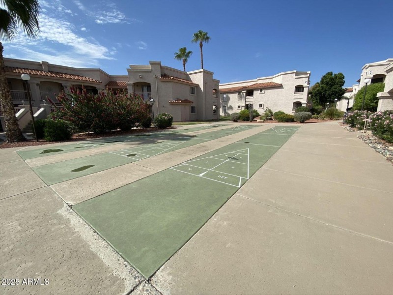 9151 W Greenway #212 Photo 15