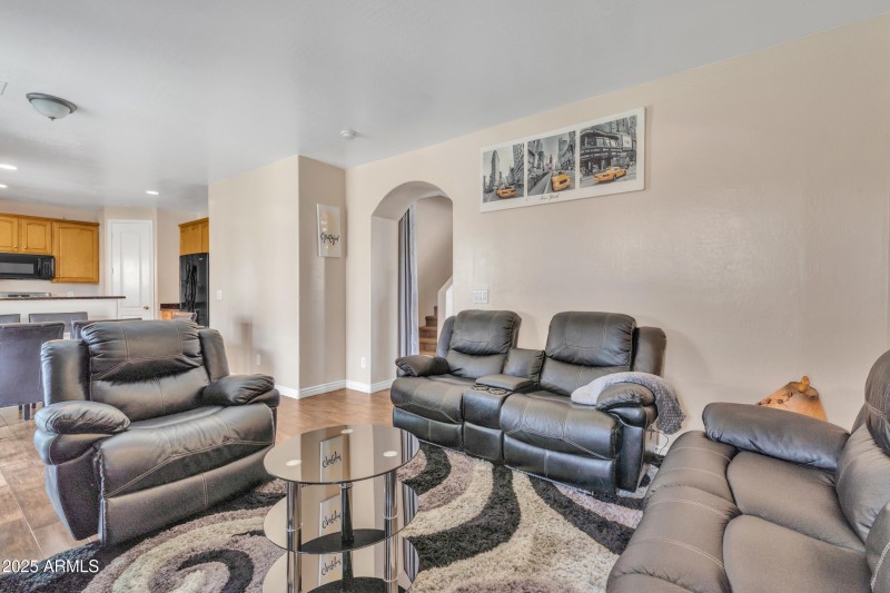 6409 S 49TH DR, Laveen, AZ 85339