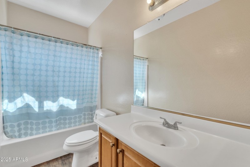 6409 S 49TH DR, Laveen, AZ 85339