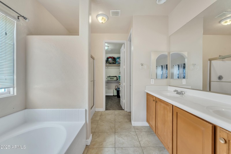 6409 S 49TH DR, Laveen, AZ 85339