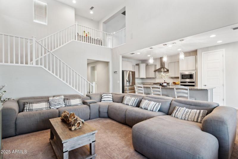 6-web-or-mls-25451-n-164th-dr