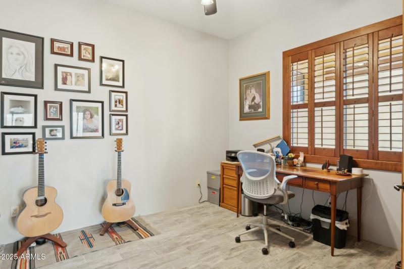 Home Office/Versatile Space