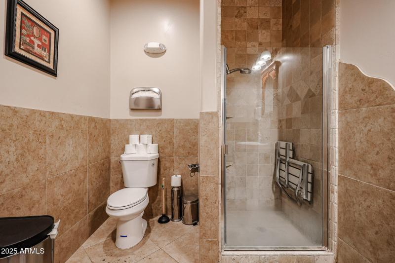 BATHOOM #1