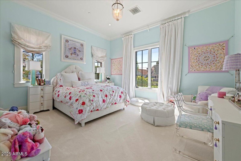 30-5446 E. Exeter Blvd 22