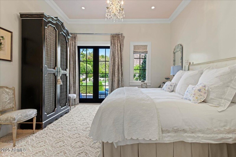 38-5446 E. Exeter Blvd 30