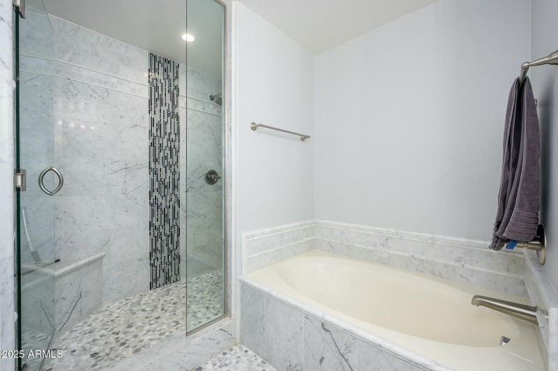 Separate tub & shower