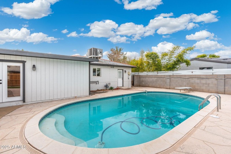 41-web-or-mls-DSC02619-HDR-Edit